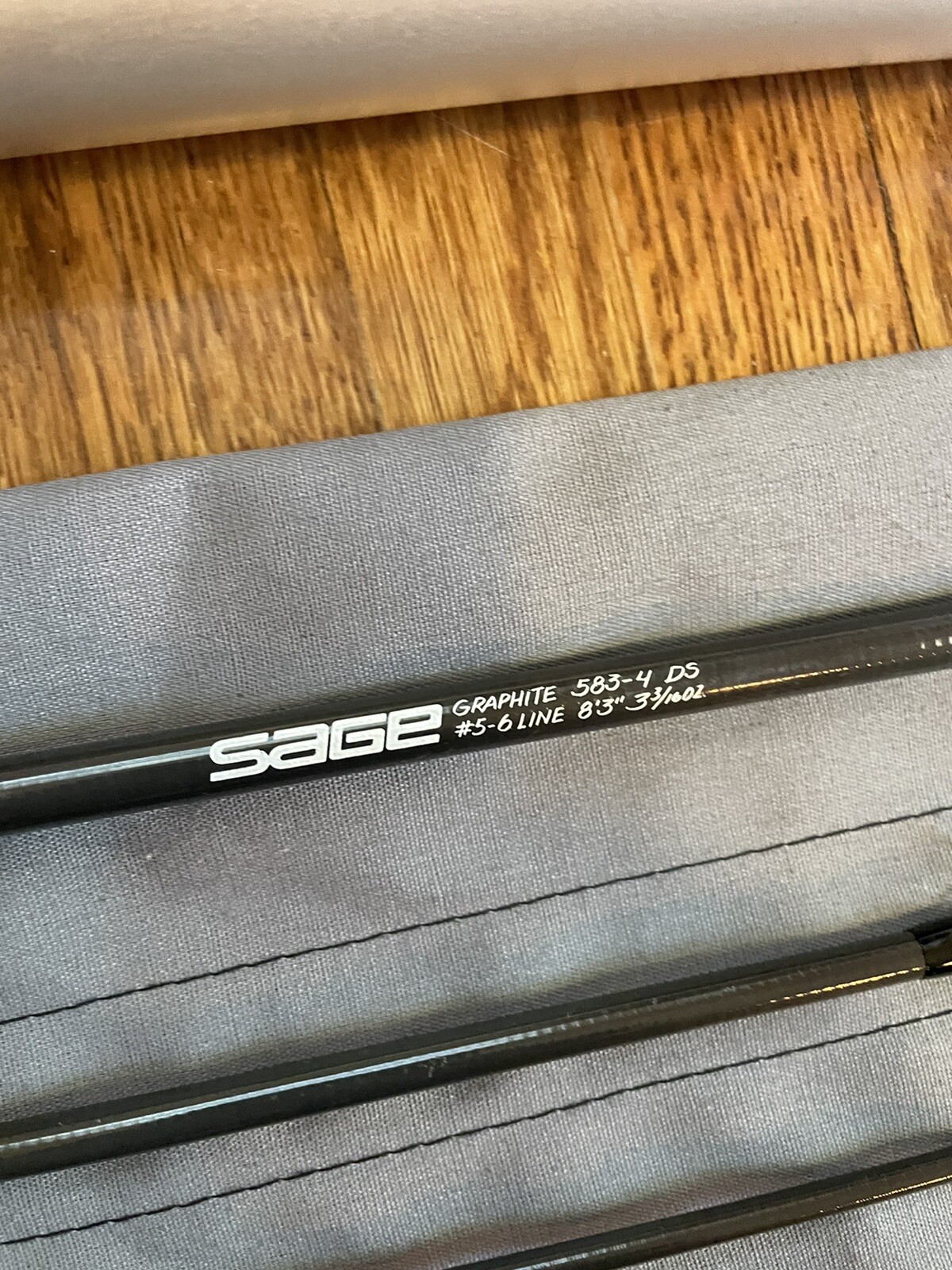 Sage 583-4 DS Graphite III #5-6 Line 8’3” 4-Piece Fly Rod Original Sock & Tube