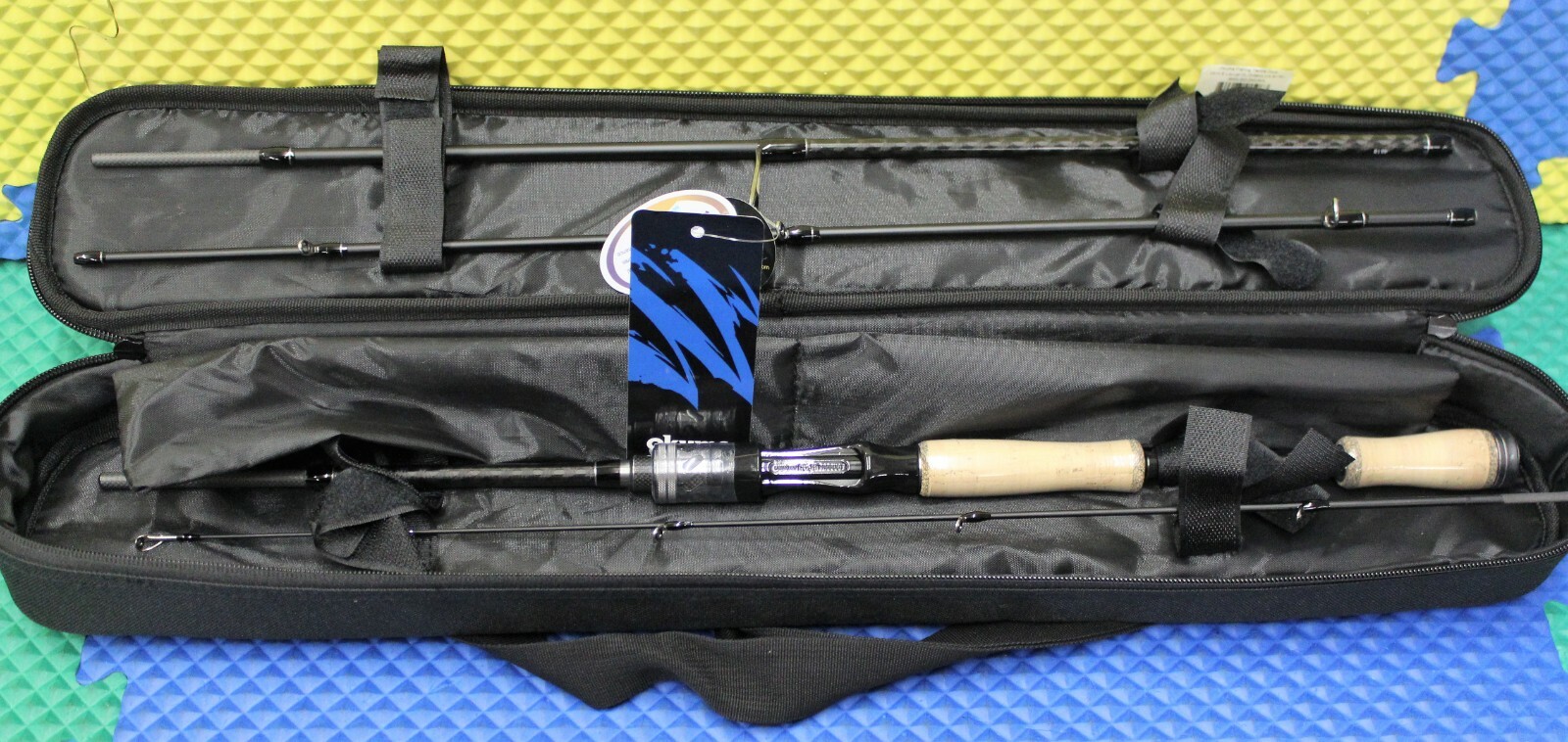 Okuma Voyager Signature Freshwater Rod 7′ 2″ Medium 4-Pc W/Soft Case VSS-S-724M