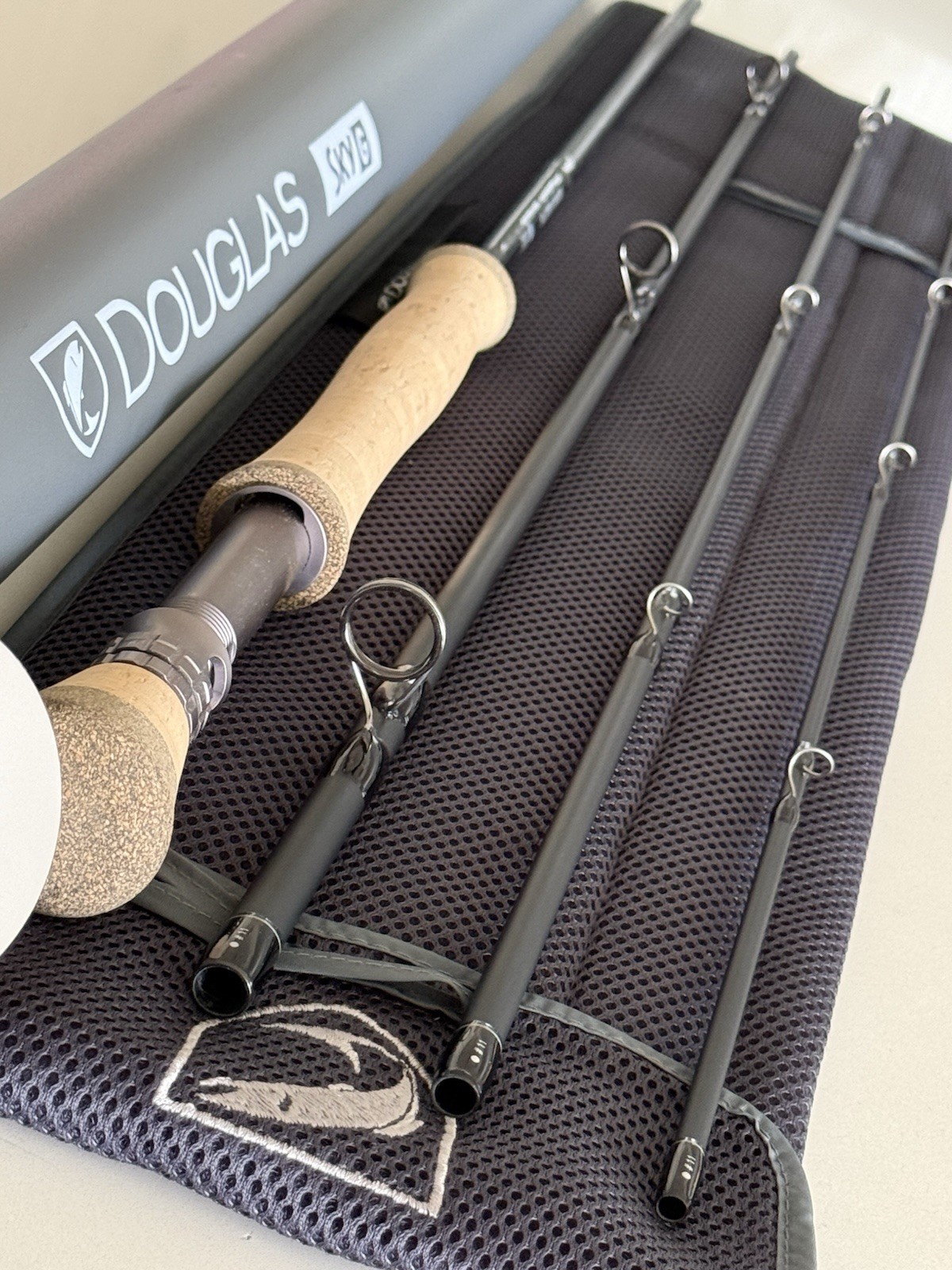 **BEAUTIFUL** 🔥DOUGLAS SKY G 11wt. 9’ft~4pc Fly Rod!! 🔥~MINT~
