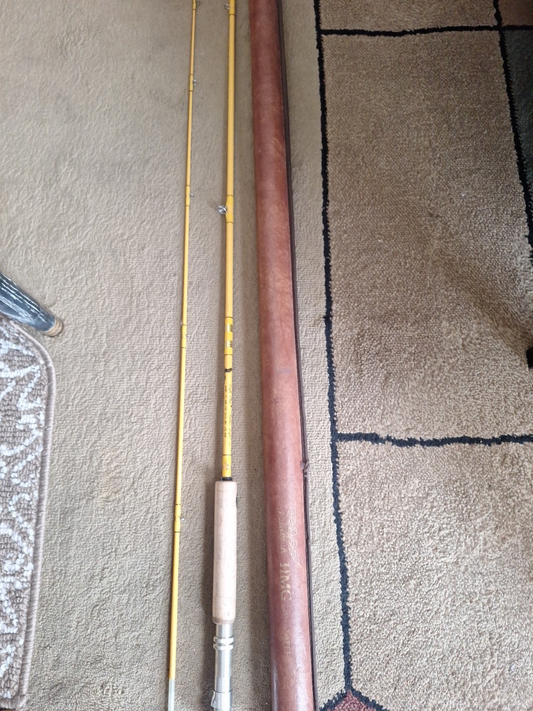 Awesome Eagle Claw Feather Light 7′ Fly Rod FL 300 6 Wt W/Tube Yellow 2 Pc Glass
