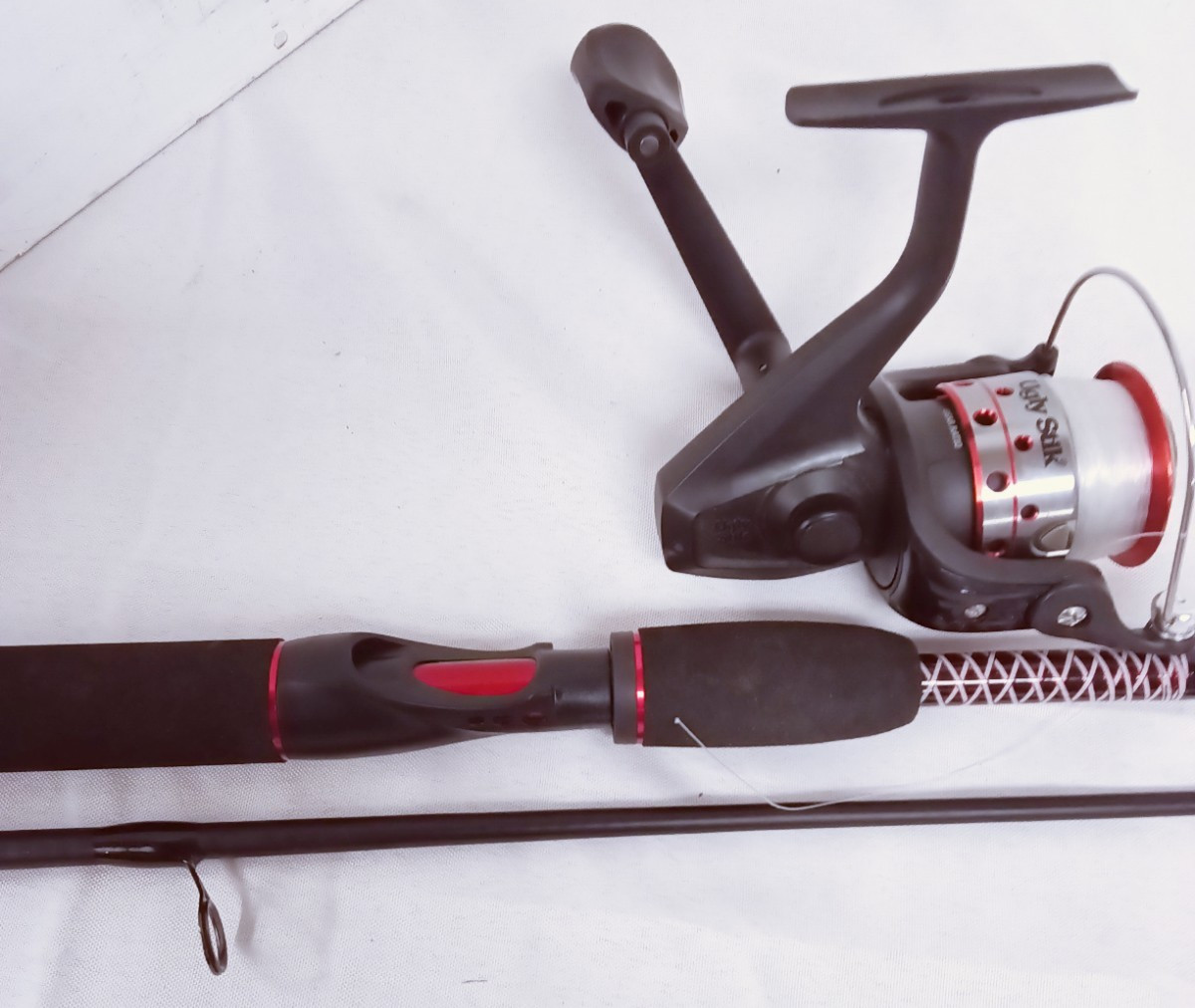 Shakespeare GX2 Ugly Stik 6’6″ Medium Spinning Rods USSP662M w/ UGLY35 Reel