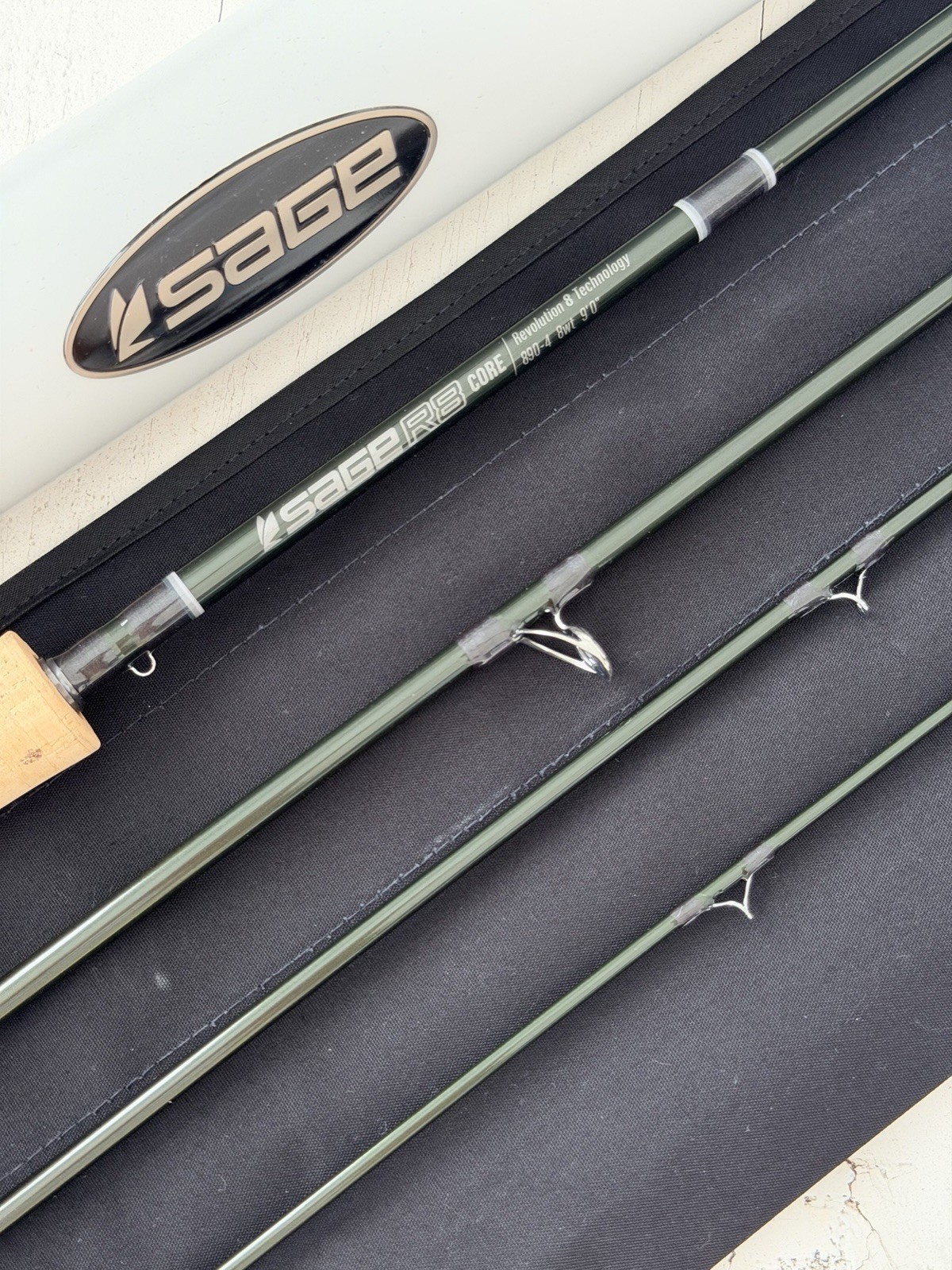 **BEAUTIFUL** 🔥 SAGE R8 Core 8wt. 9’ft~4Pc FlyRod!! 🔥~LEGENDARY~🔥