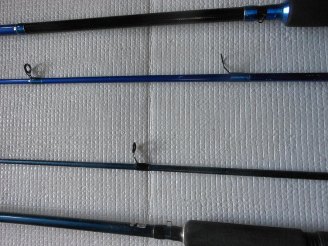 2 lure rods, sea bass rod, etc.