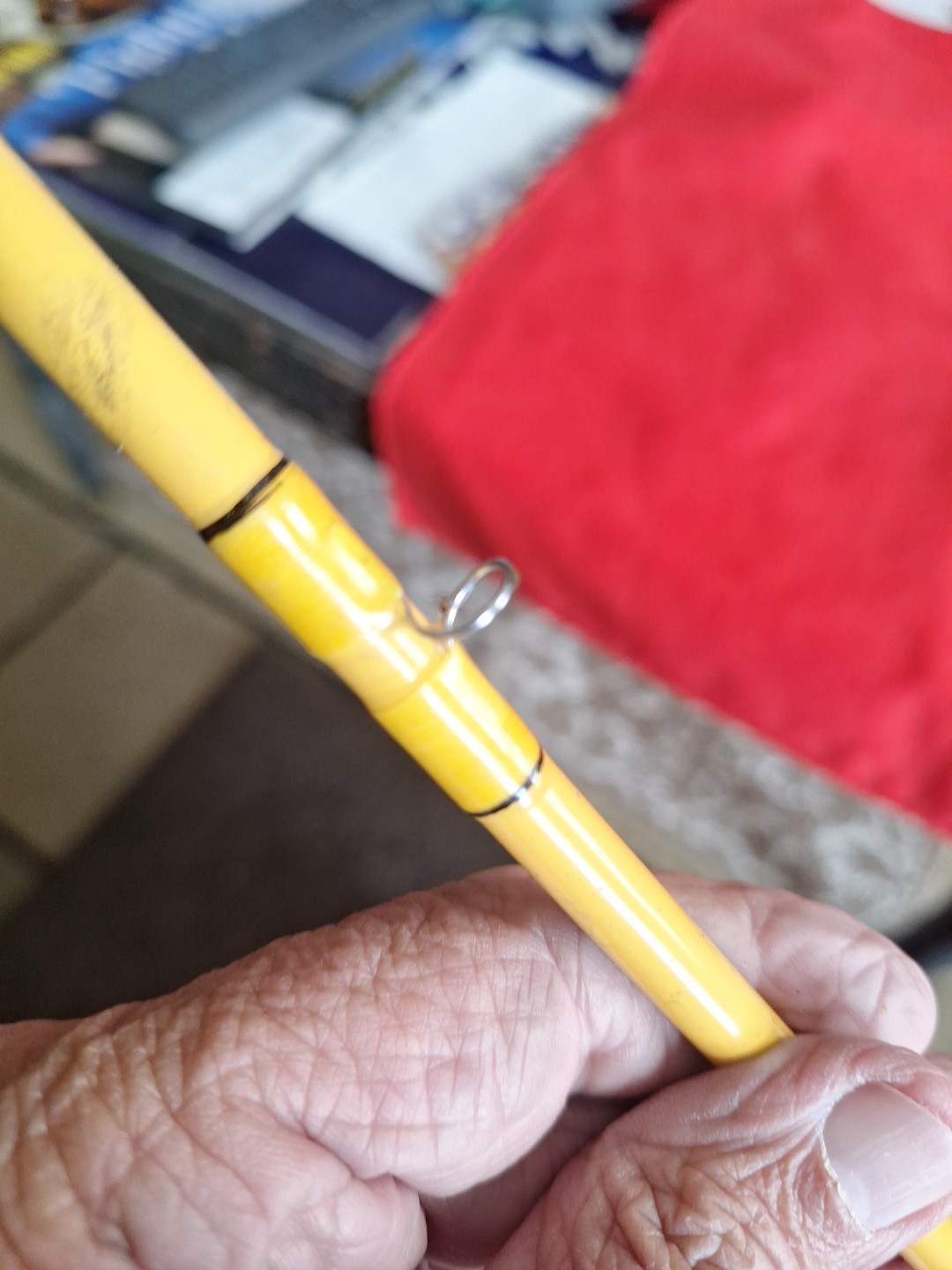 Awesome Eagle Claw Feather Light 7′ Fly Rod FL 300 6 Wt W/Tube Yellow 2 Pc Glass