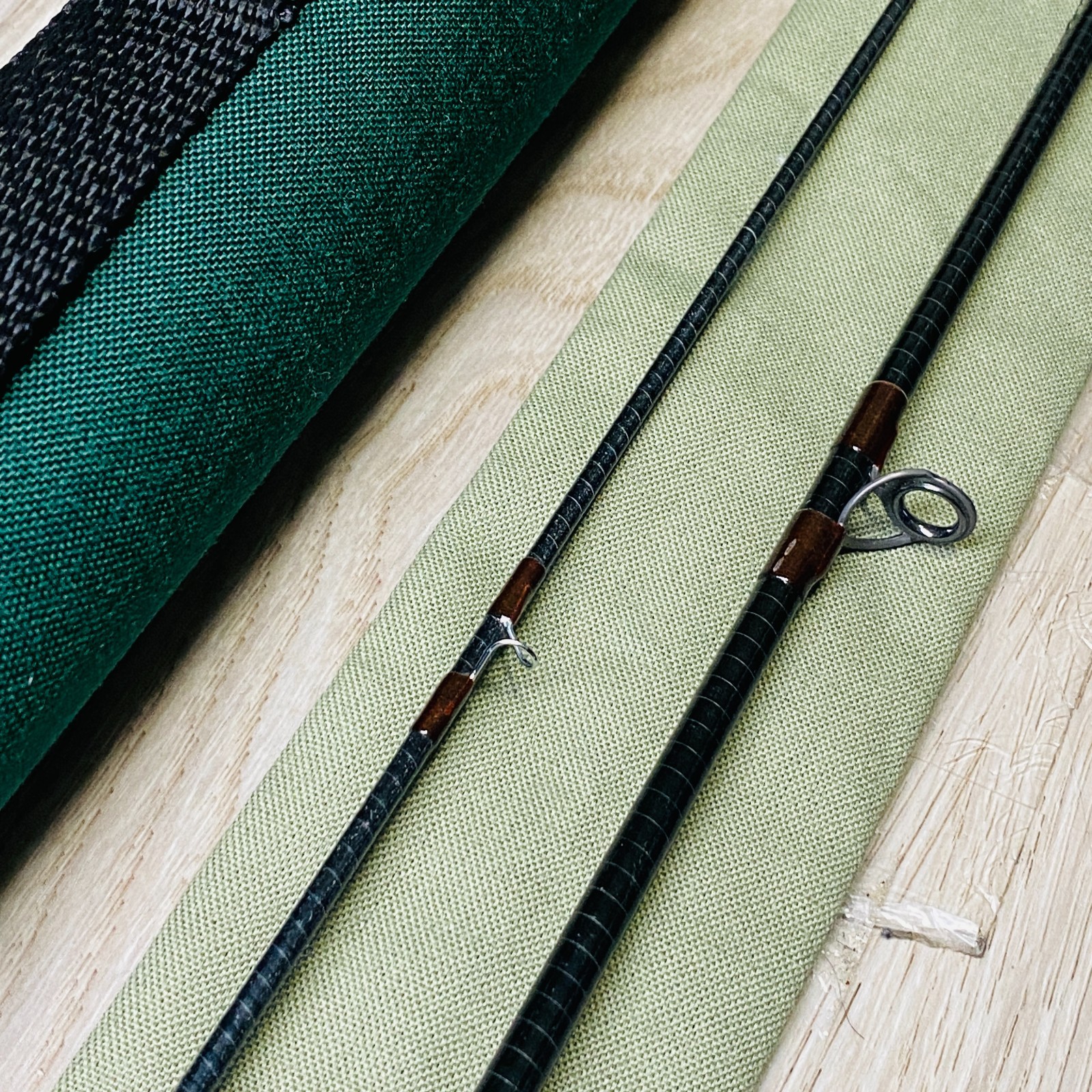 Orvis Superfine Seven Eleven 7’11” 4wt Fly rod w/Tube Socks 1296