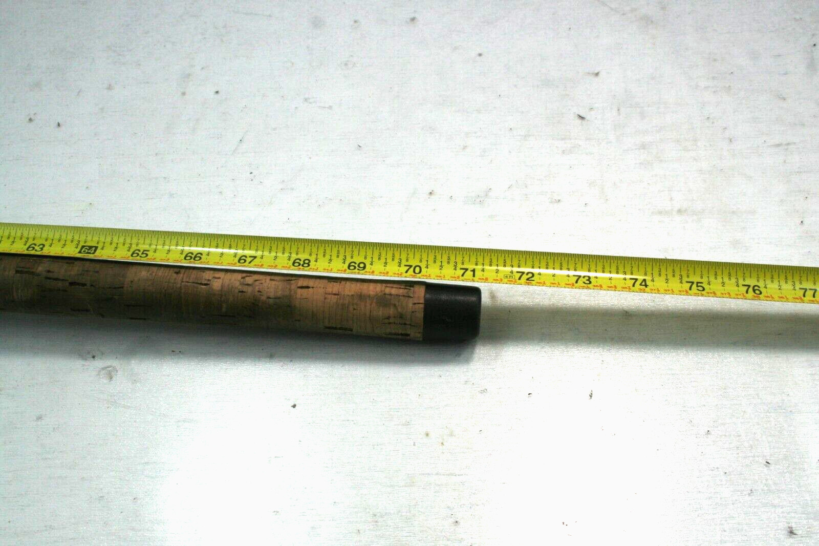 USED VINTAGE UKNOWN BRAND 6′, M,HVY CORK HANDLE GRAPHITE 1 PC FISHING ROD