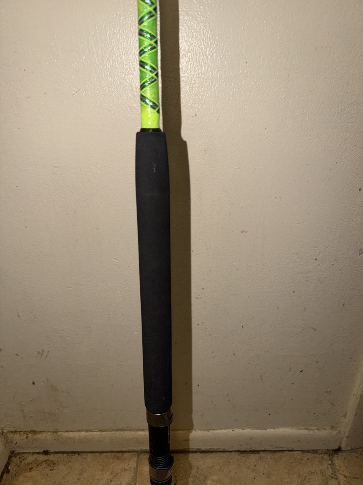 CUSTOM SPINNING ROD GREEN LIME SPARKLE MARBLE 20-40 LB 7′ NEW