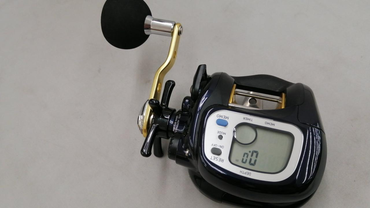 DAIWA 17 Tana Sensor 300 Black Color Tested w/Case