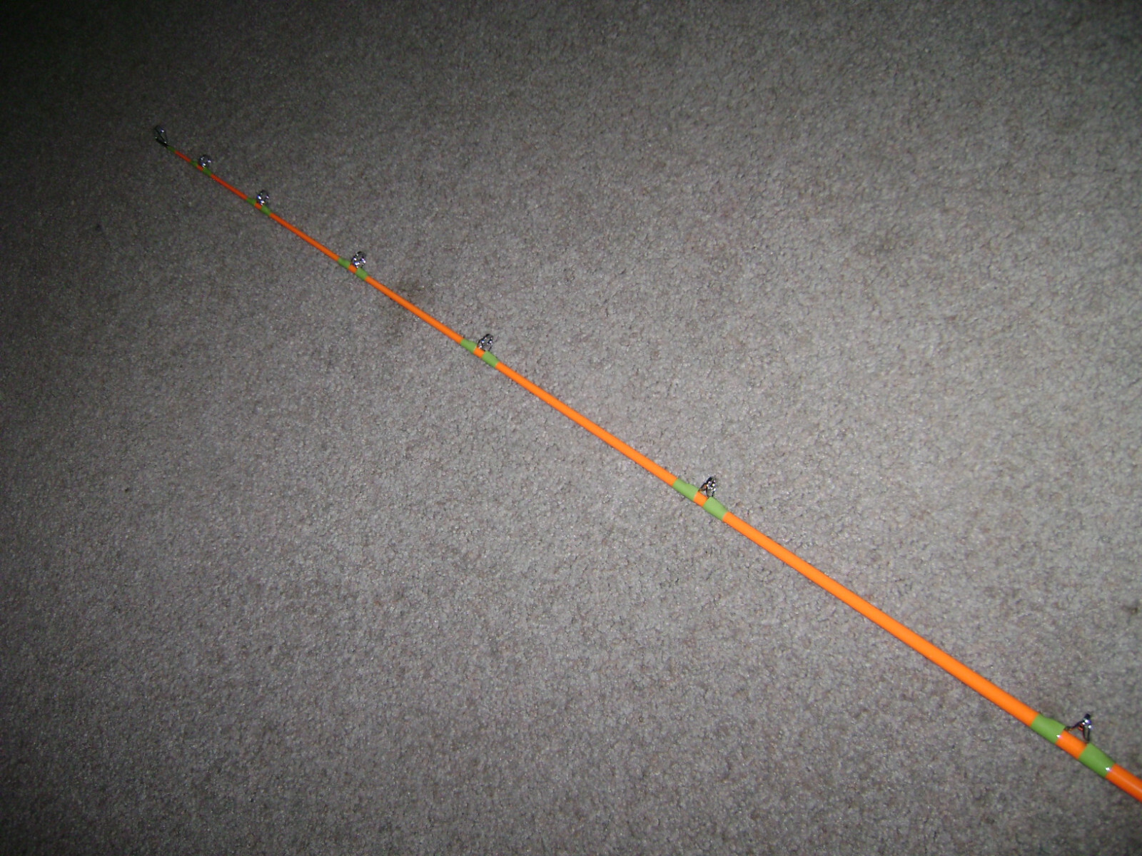 GLOW ROD MEAT HUNTER FLEX 6′ CAST -MADE IN USA -GLOWS ORANGE UNDER BLACK LIGHT !