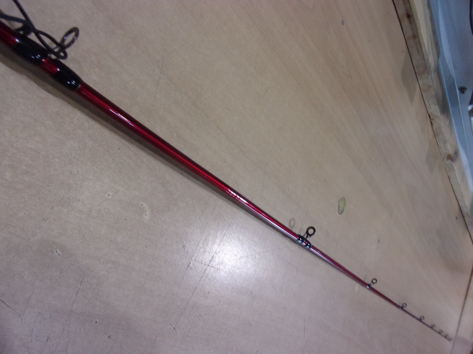 SHAKESPEARE UGLY STIK CARBON WALLEYE 7 foot Medium casting rod