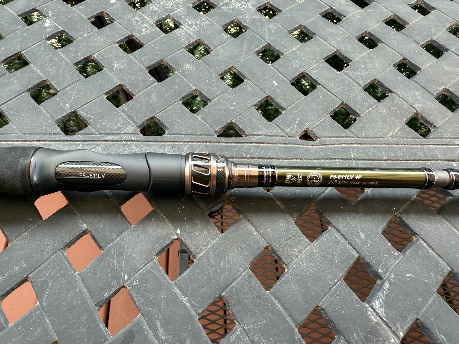 Megabass Levante F5-611LV 4P, 6’11”, Med Heavy, Mod-Fast, 10-20lb, 3/8-1.5oz, C