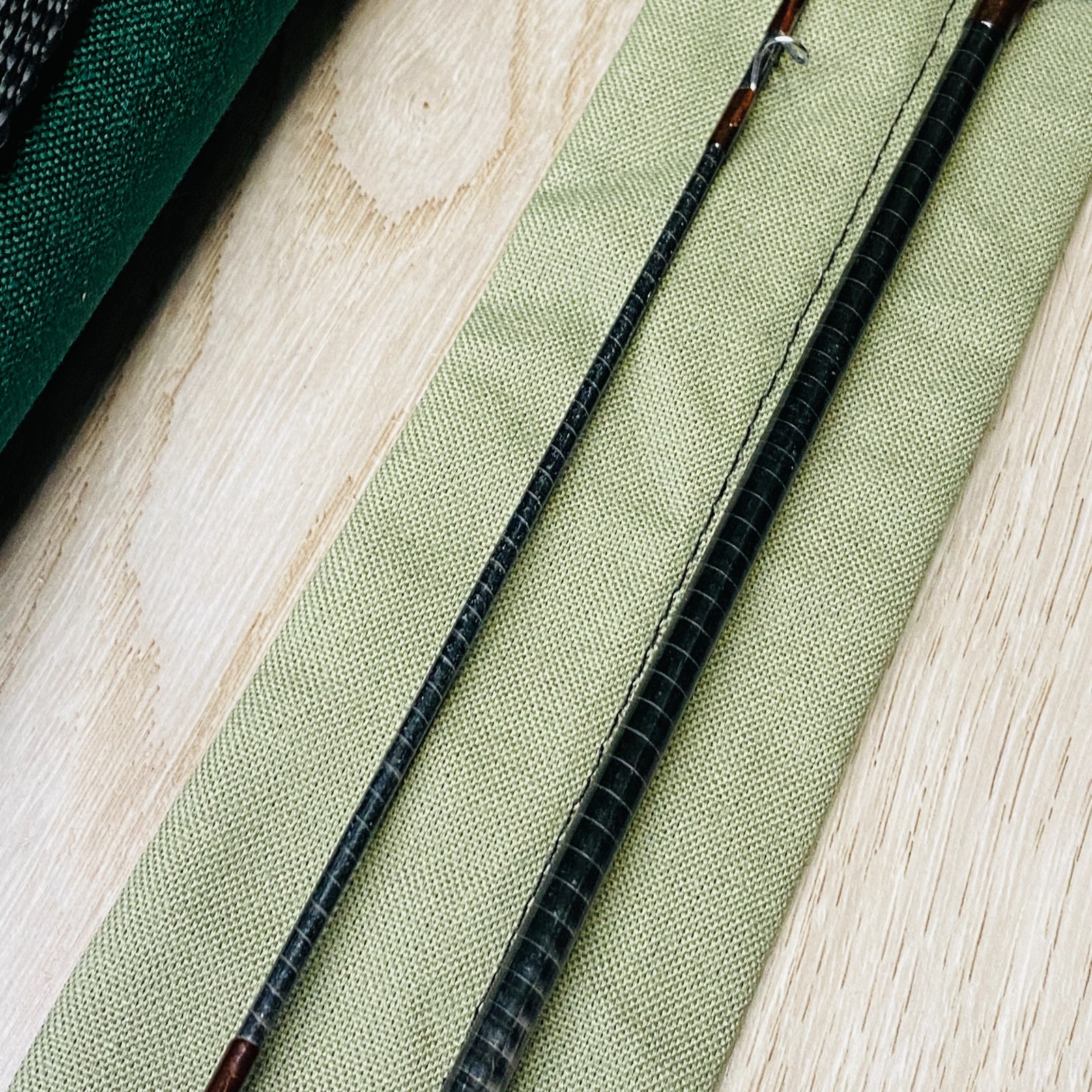 Orvis Superfine Seven Eleven 7’11” 4wt Fly rod w/Tube Socks 1296