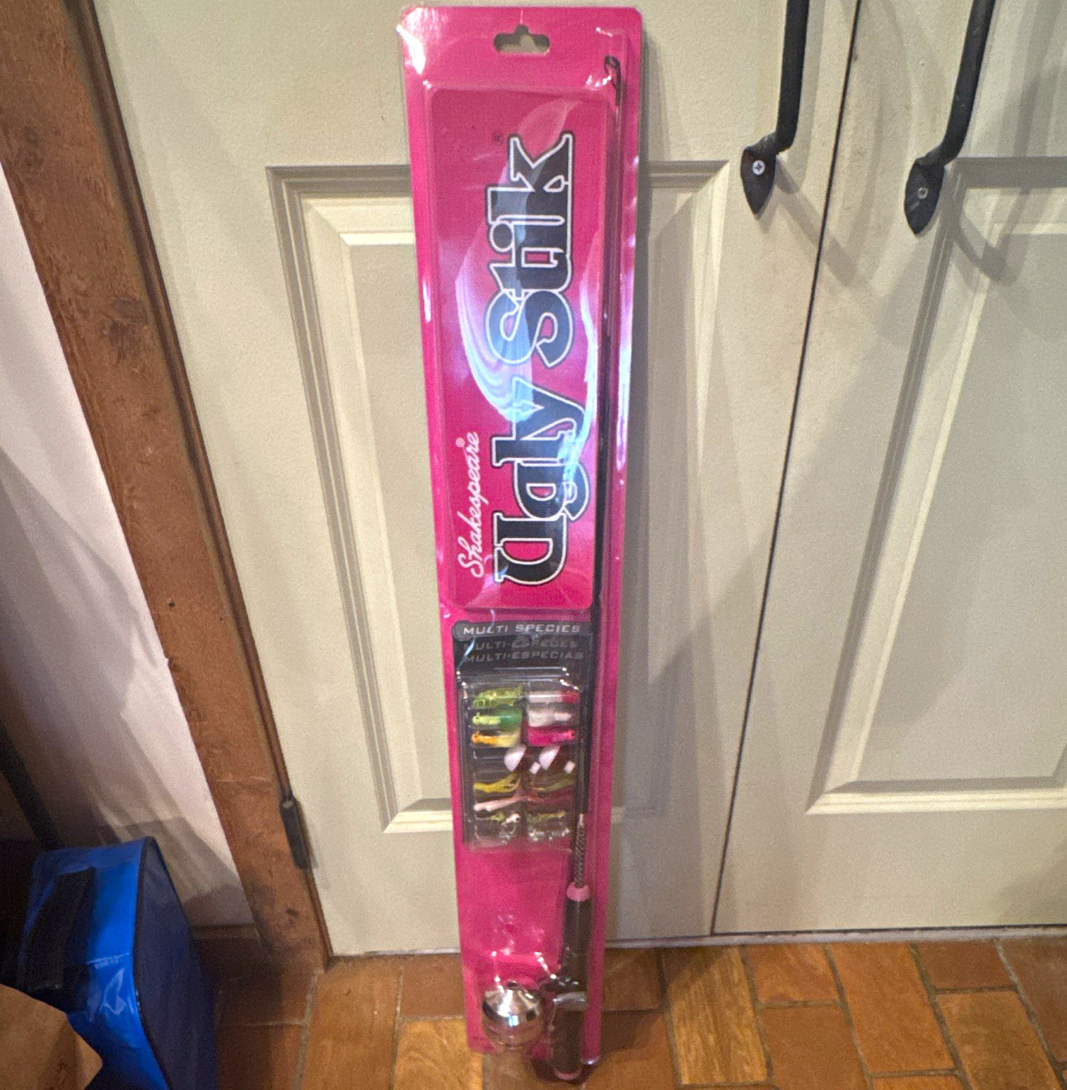 Shakespeare Ugly Stik Kids 30in Spinning Combo Pink/White Freshwater Rod+Reel