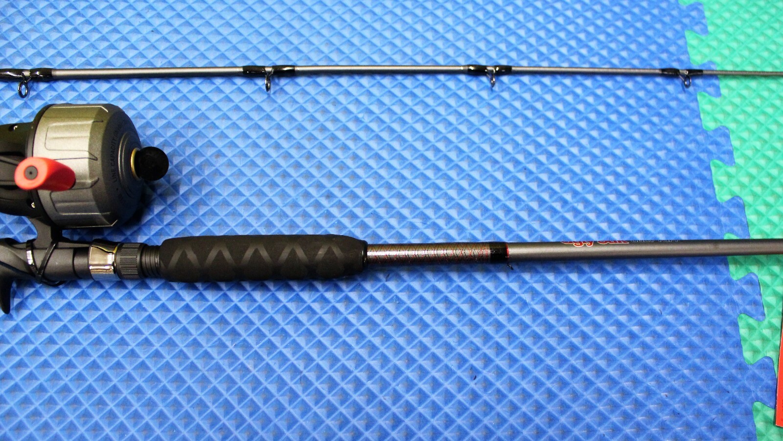 Shakespeare Ugly Stik Ugly Tuff Spincast Cbo 7’0″MH USTUFCA702MH/SC20CBO 1539107