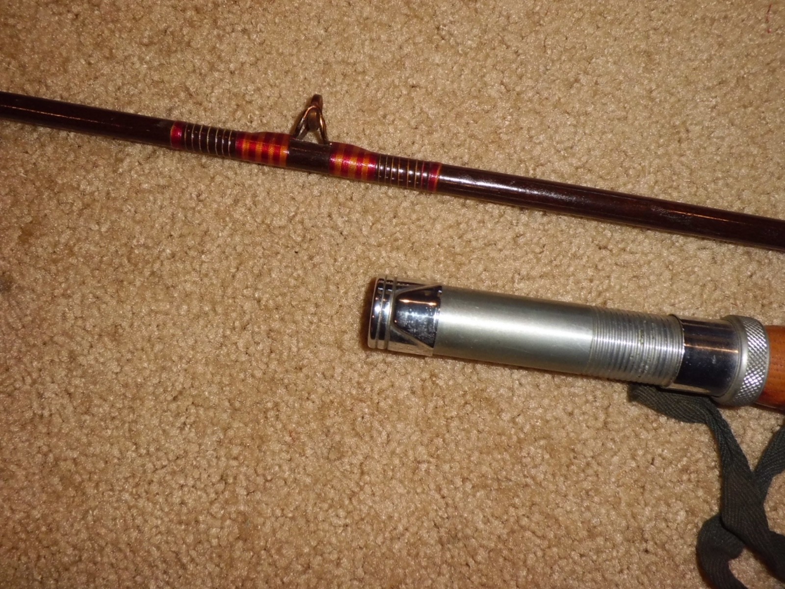 Vintage H-I Mohawk Sea Crest 3415 Fiberglass Boat 5-3/4′ Rod- USA