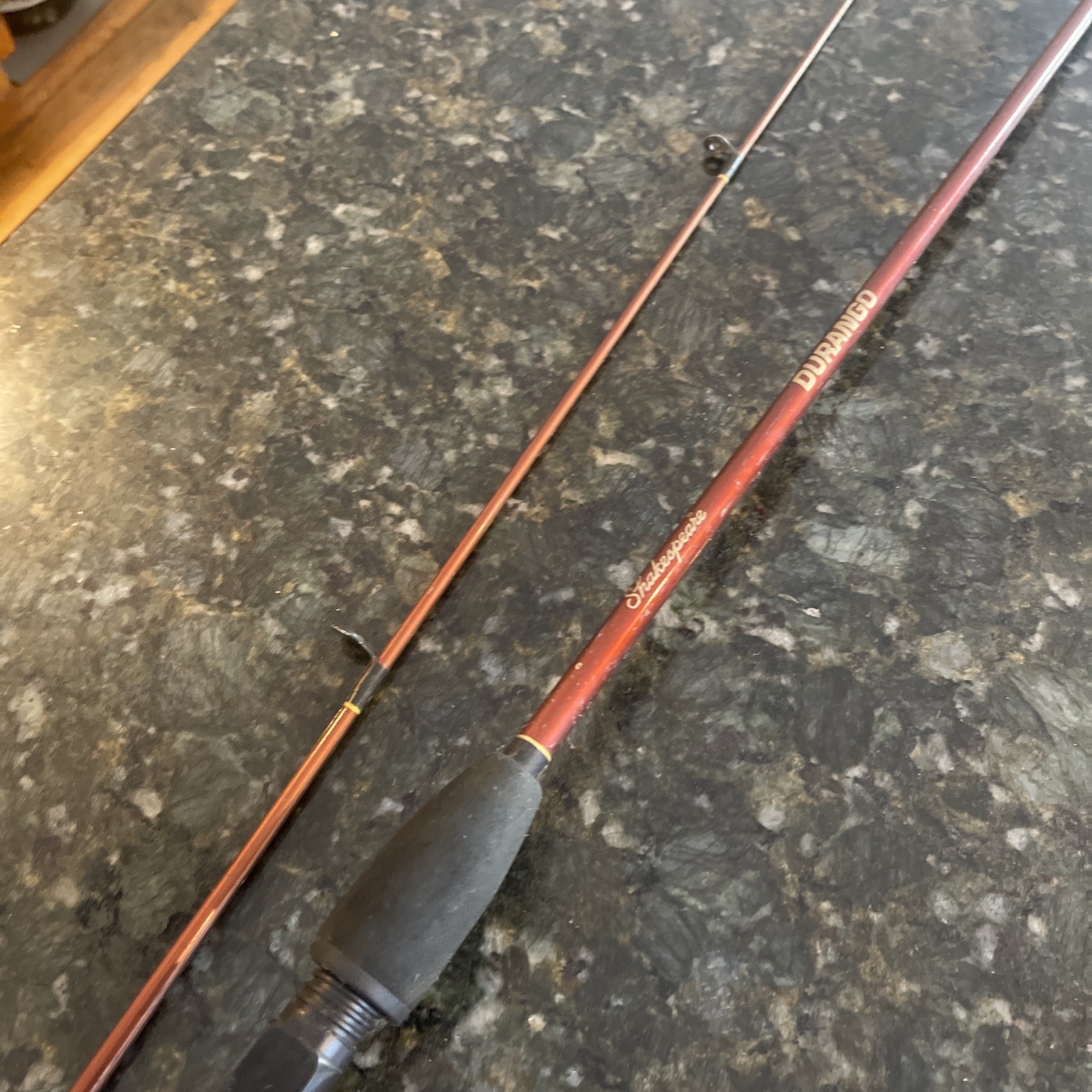 Shakespeare Durango DSC56-2M medium 5’6″ casting rod Rust Brown Color 6-12 Lb LN