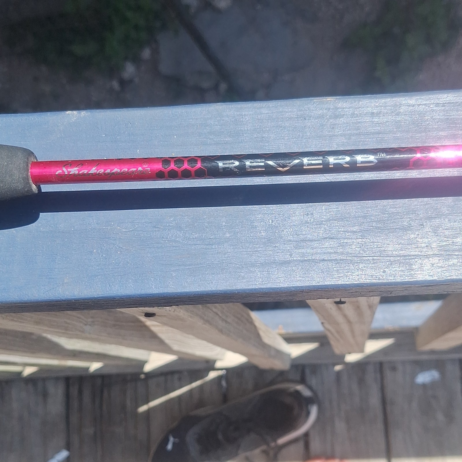 Shakespeare Reverb RPSC 56 2M Spinning Rod 5’6″ Medium 6-12lb Pink/Black