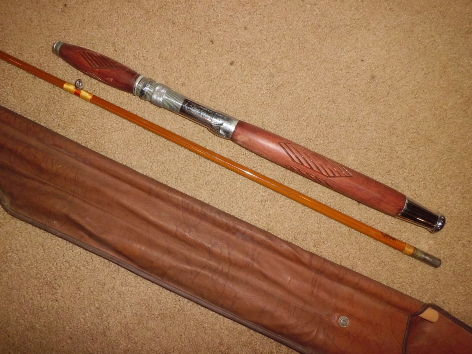 Vintage HEDDON Pal #2546 “Official 6/9 Rod” Steel Bamboo Finish Rod made in USA