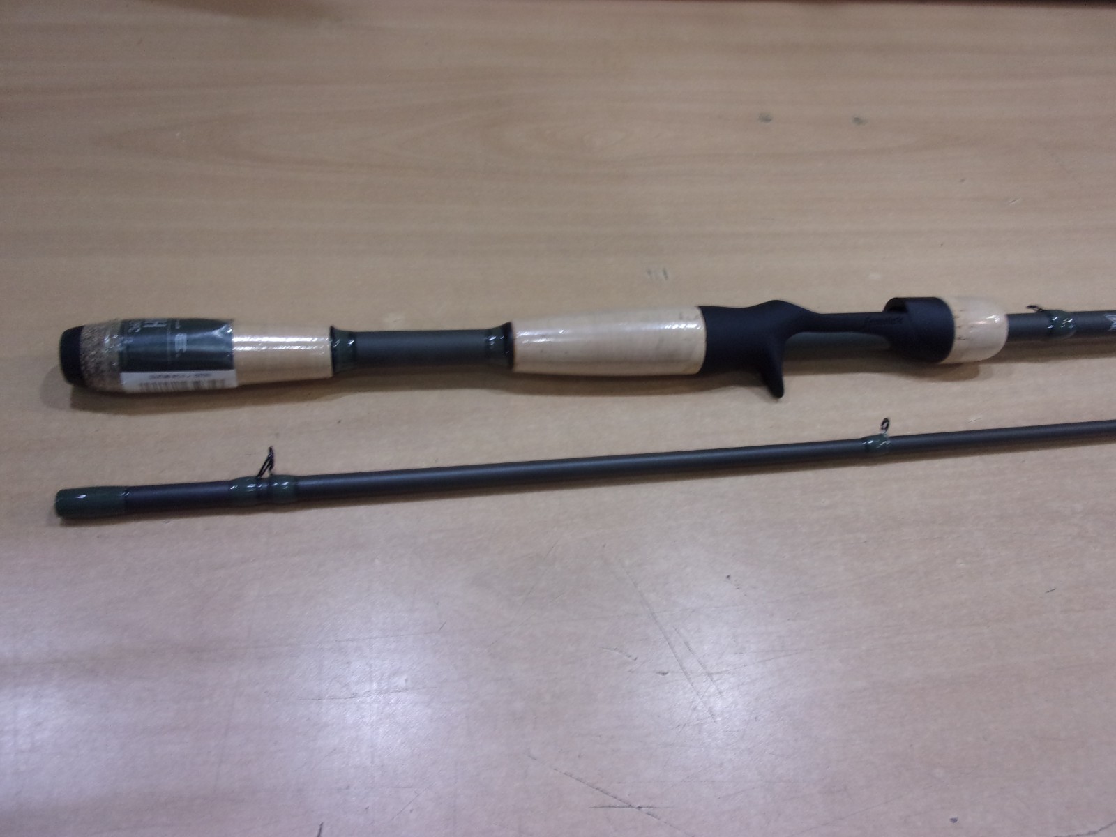 FENWICK EAGLE BASS CASTING ROD 7 foot 1 inch Medium Heavy power