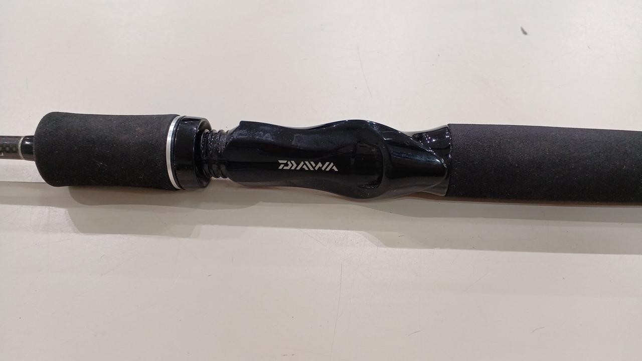 Daiwa Bass Rod BL691LFB 6’9″ 1/16-3/8oz, 5-12lb Line, L Power, Fishing