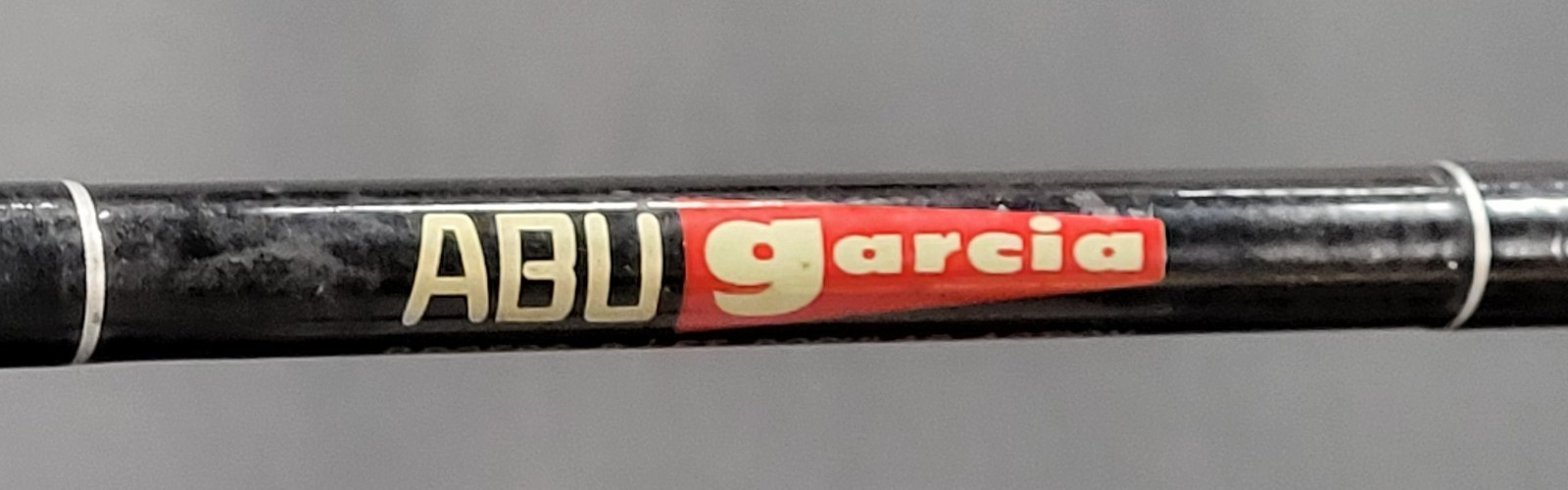 Abu Garcia Popular Action RRGF86, 8’6″ Medium Graphite Spinning Rod 2-Pc, VG+