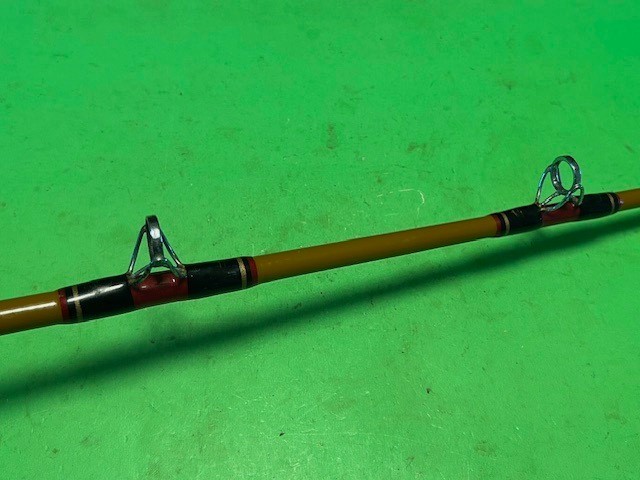 SHAKESPEARE UGLY STIK TIGER 7 FOOT 20 TO 50 POUND RATED CONVENTIONAL FISHING ROD