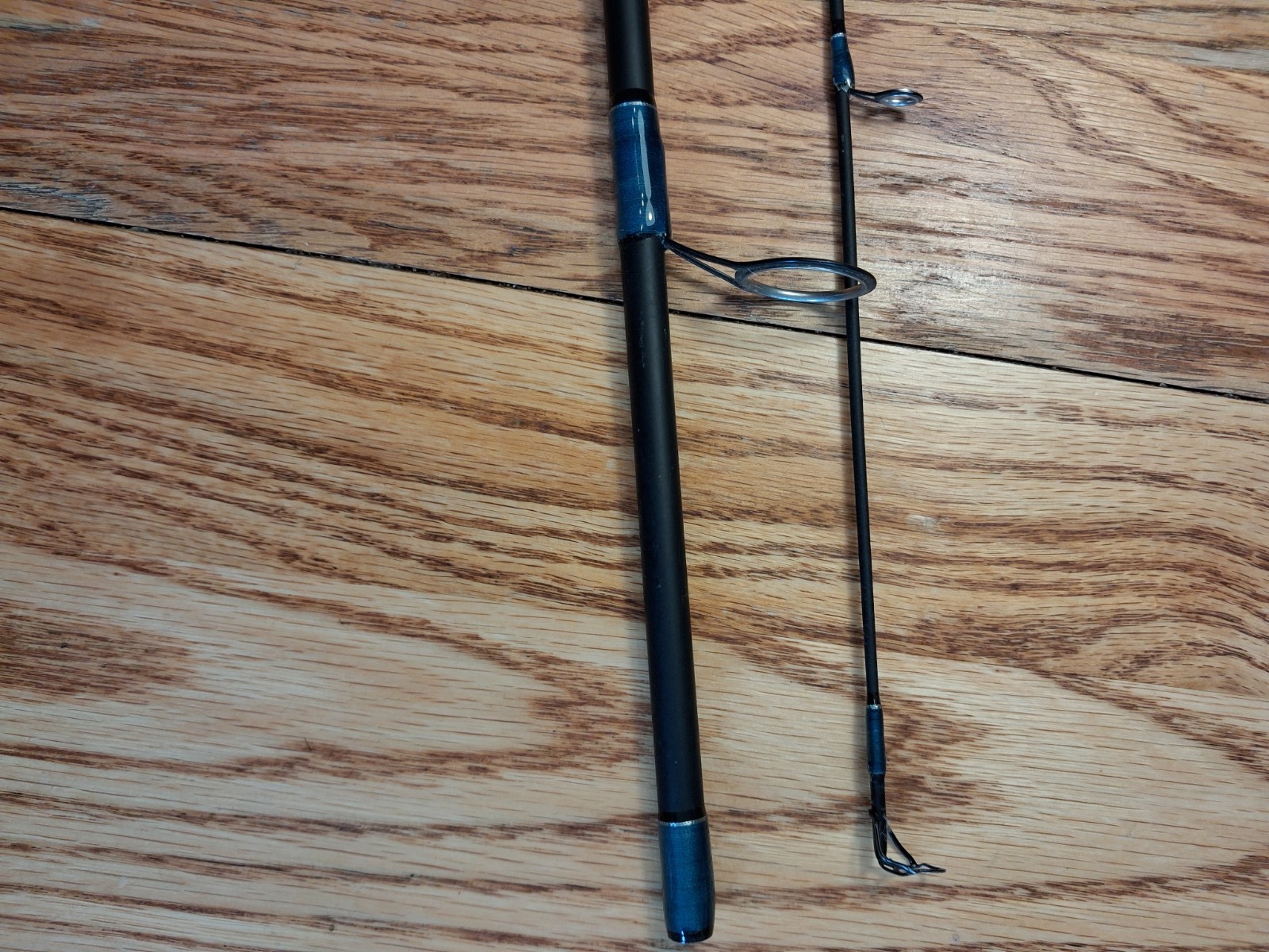 BASS PRO SHOPS, Stampede Spinning Rod, 5’6″ 2-8 LB. LINE, 2 Pieces , Excellent