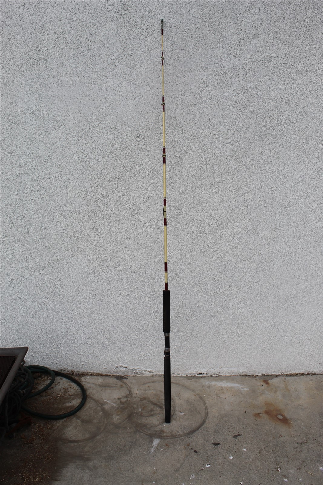 PENN SENATOR ROD 3/0 S-3230 LINE RANGE RF 20 – 40 LB USED 6′ 6″ INV R1