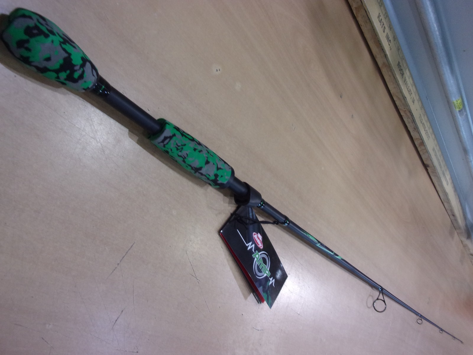BERKLEY AMP SPINNING ROD 6 foot length Medium power