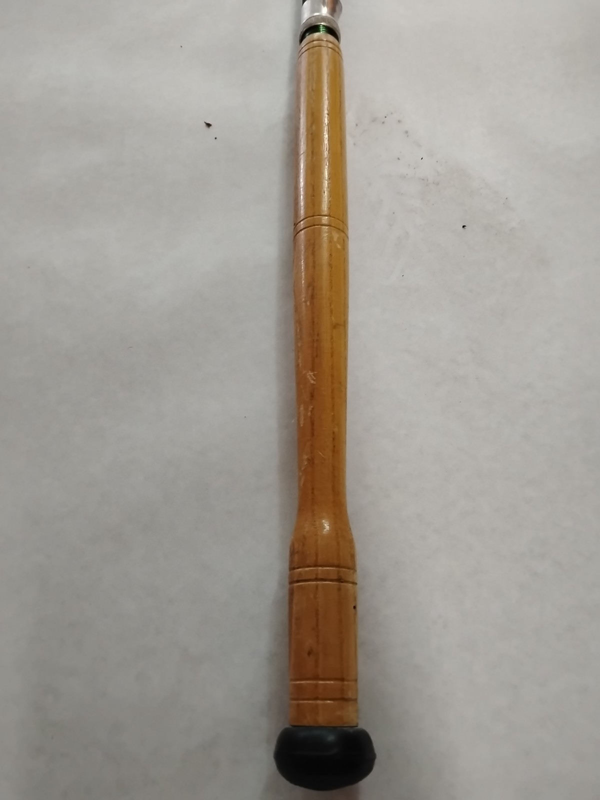One Piece 6′ 4″ 20-50 Lb Heavy Duty Rod