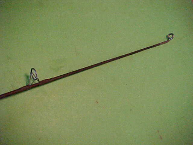 VINTAGE BERKLEY TRI-SPORT T71 9 FOOT 6 INCH 15-40 POUND RATED SURF SPINNING ROD