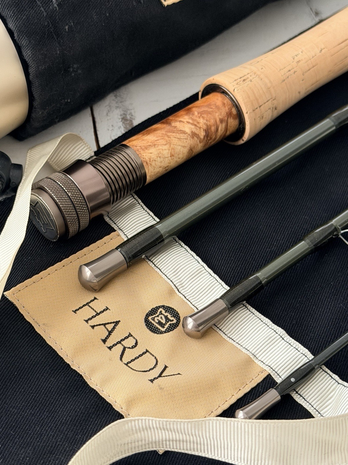 **BEAUTIFUL** 🔥HARDY ZENITH 5wt. 8’6”in~4pc Fly Rod!! 🔥~LEGENDARY~🔥