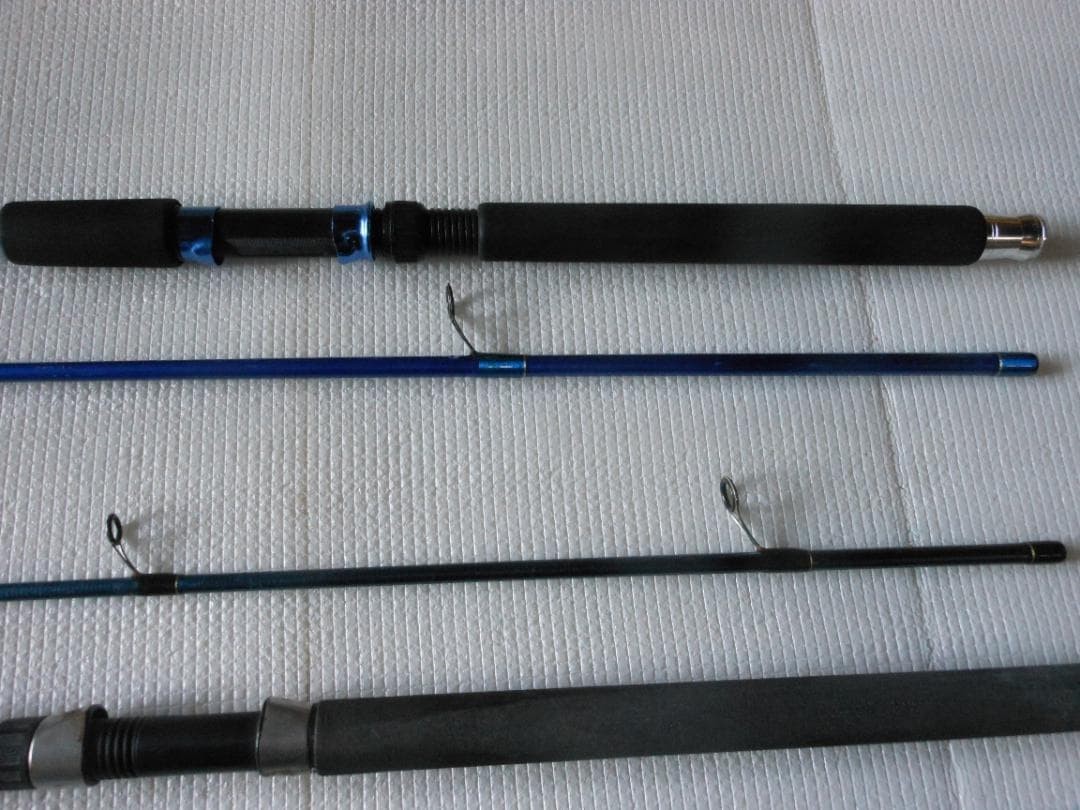 2 lure rods, sea bass rod, etc.