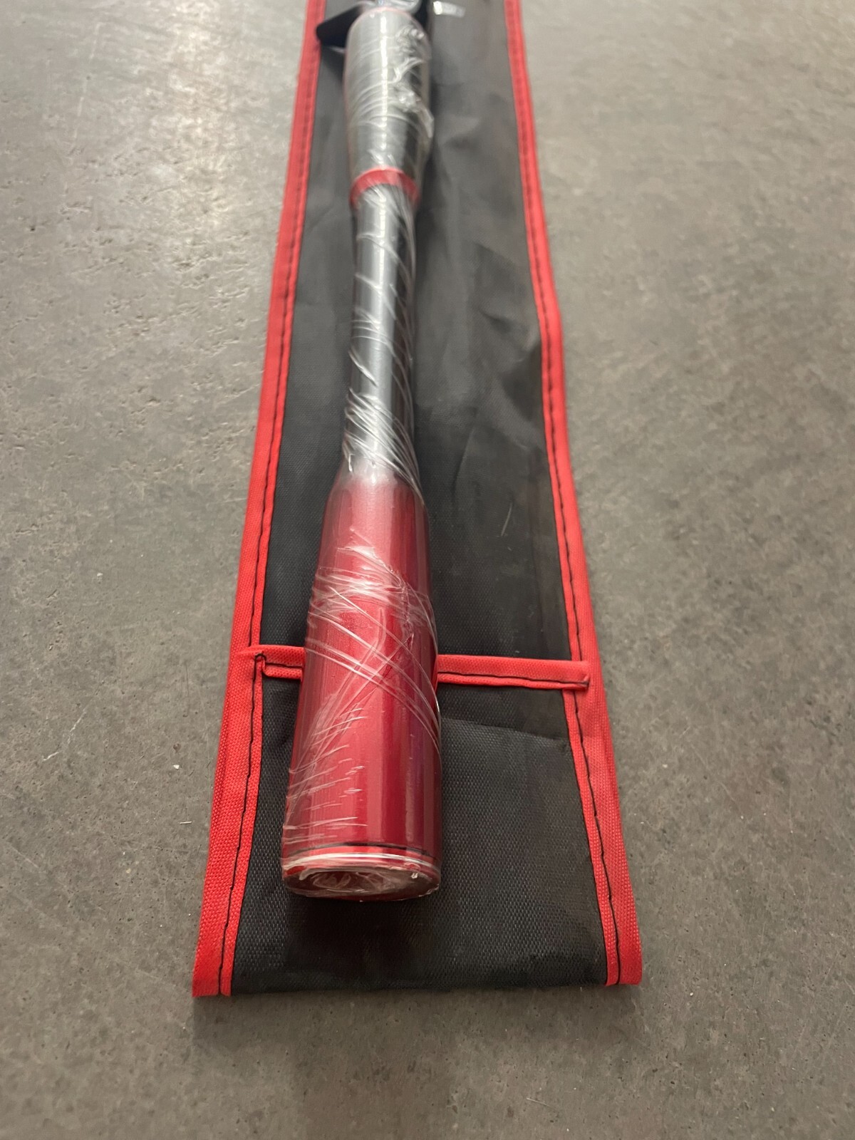 Fertilundant FLD 7ft Carbon Fiber Spinning Fishing Rod – Two Piece – Red