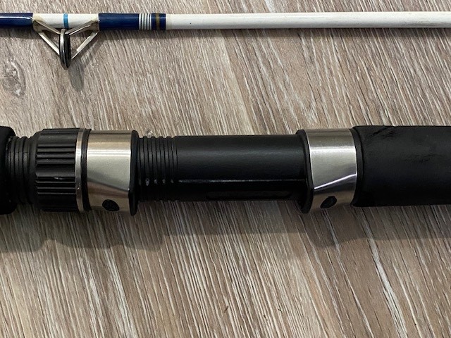 Okuma Tundra TU-902-65 9′ 2 Pc Surf Spinning Rod 20-50 lb Line 3/4-2-1/2 oz. Wt.