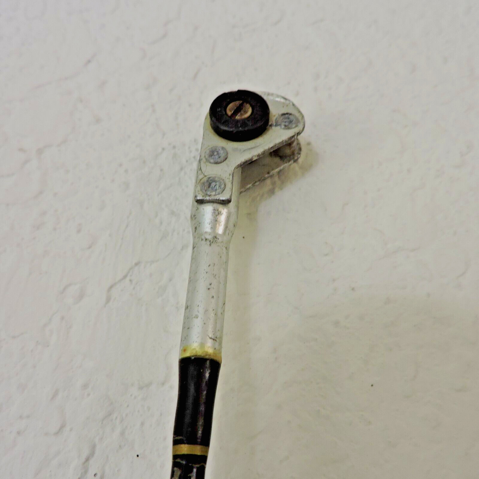 Shakespeare Tidewater TW 66 3/0 F 6’6″ Medium 20-40 lb Line Rod