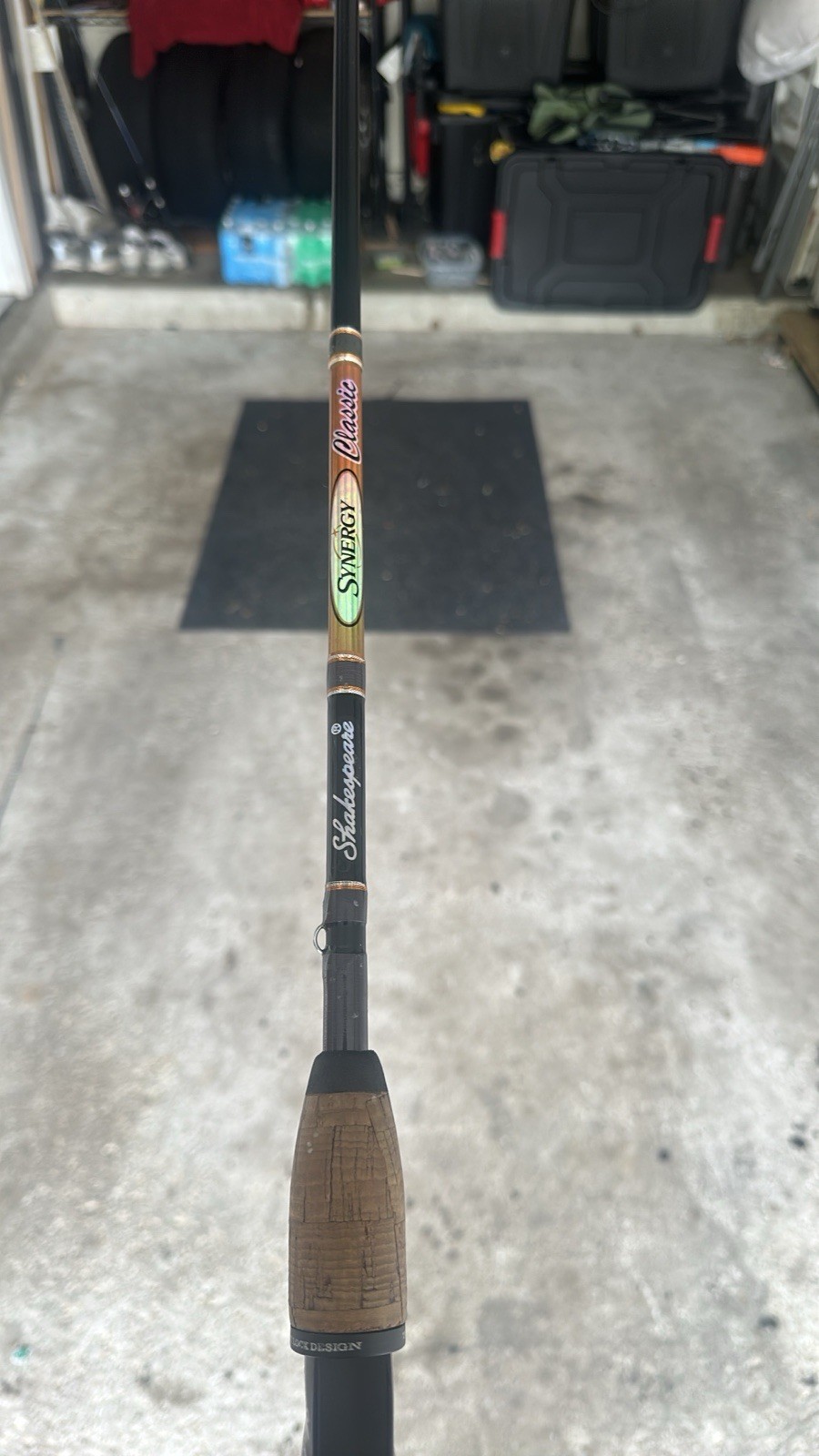 Shakespeare Synergy Classic 6′ Graphite baitcaster rod medium Fast Cork Handle