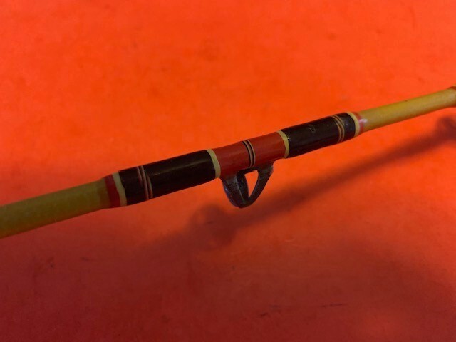 VINTAGE CUSTOM BUILT FENWICK 1670 6 FOOT 6 INCH 30 TO 60# JIG STICK FISHING ROD
