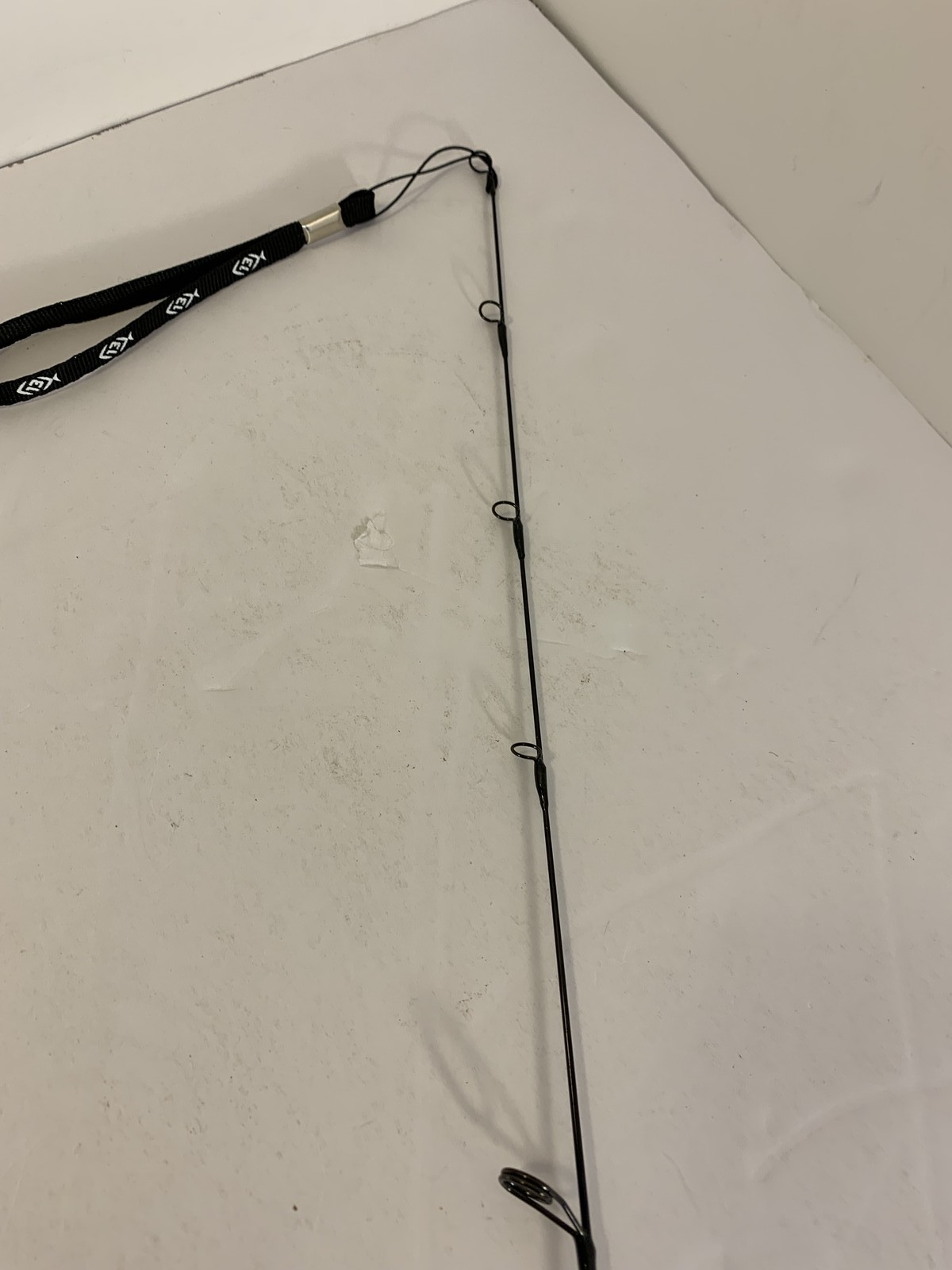 13 Fishing Widow X Maker Ice Rod WM2-27UL-TH 27″ Ultra Light Split Grip New