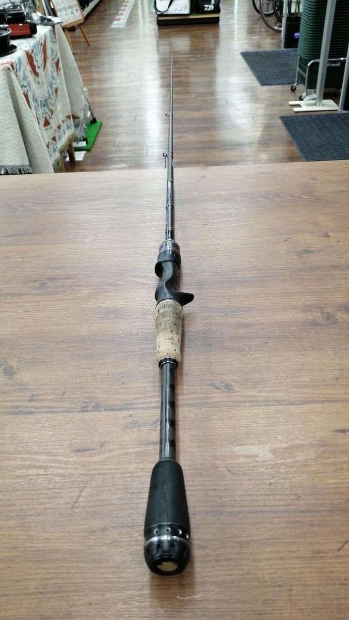 Abugarcia HSPC-661M Bass Fishing Rod 8-20lb, 3/16-3/4oz, Medium Power