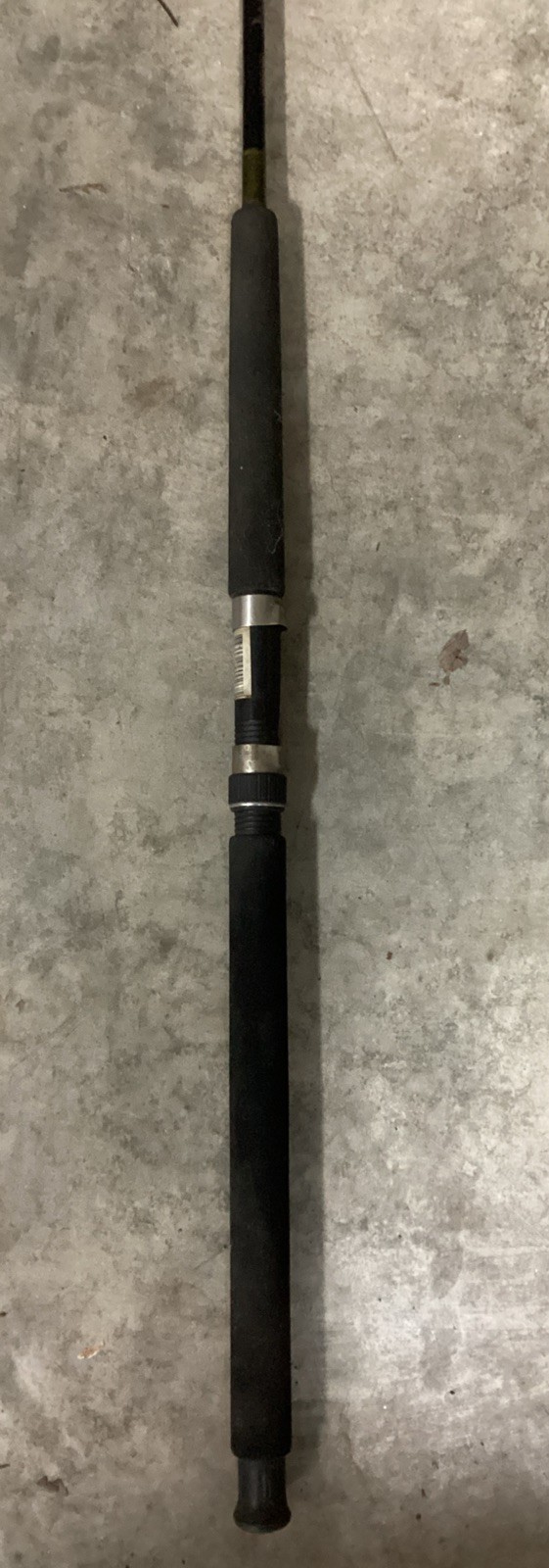 Scarce Okuma graphite Sturgeon 7′ Fishing rod weight 15-30lb