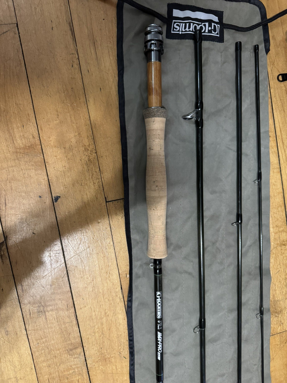 G. Loomis IMX-PRO V2 590-4 9′ #5 Weight Fly Fishing Rod with Tube
