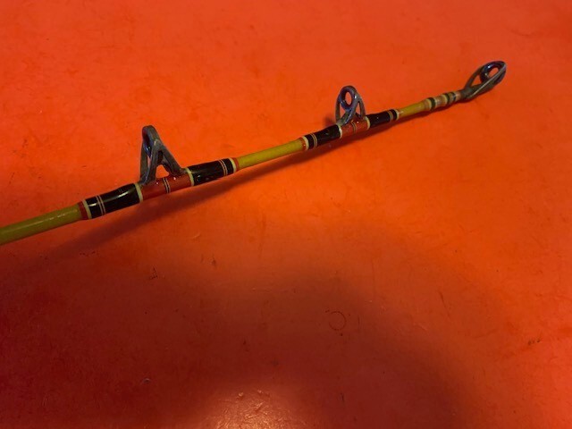 VINTAGE CUSTOM BUILT FENWICK 1670 6 FOOT 6 INCH 30 TO 60# JIG STICK FISHING ROD