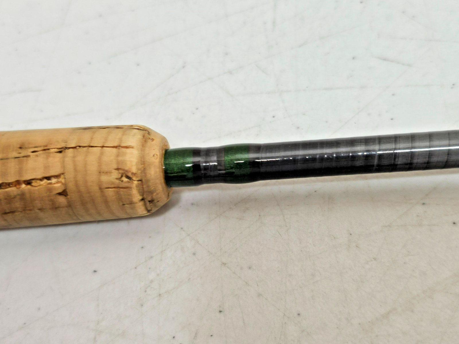Orvis Graphite Fly Fishing Rod 8’6″ 6wt 4-Piece, green, gray