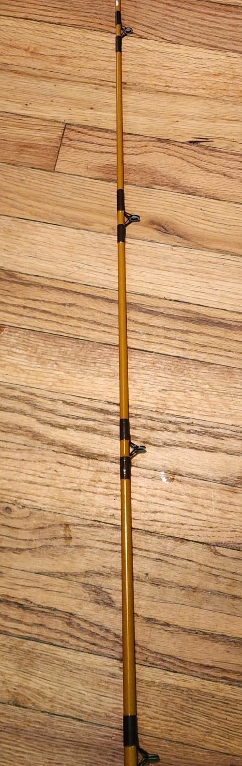 Near Mint Yellow Lamiglas 7 Custom Made 7’1″ 1pc Surf Or Trolling Rod Very Nice