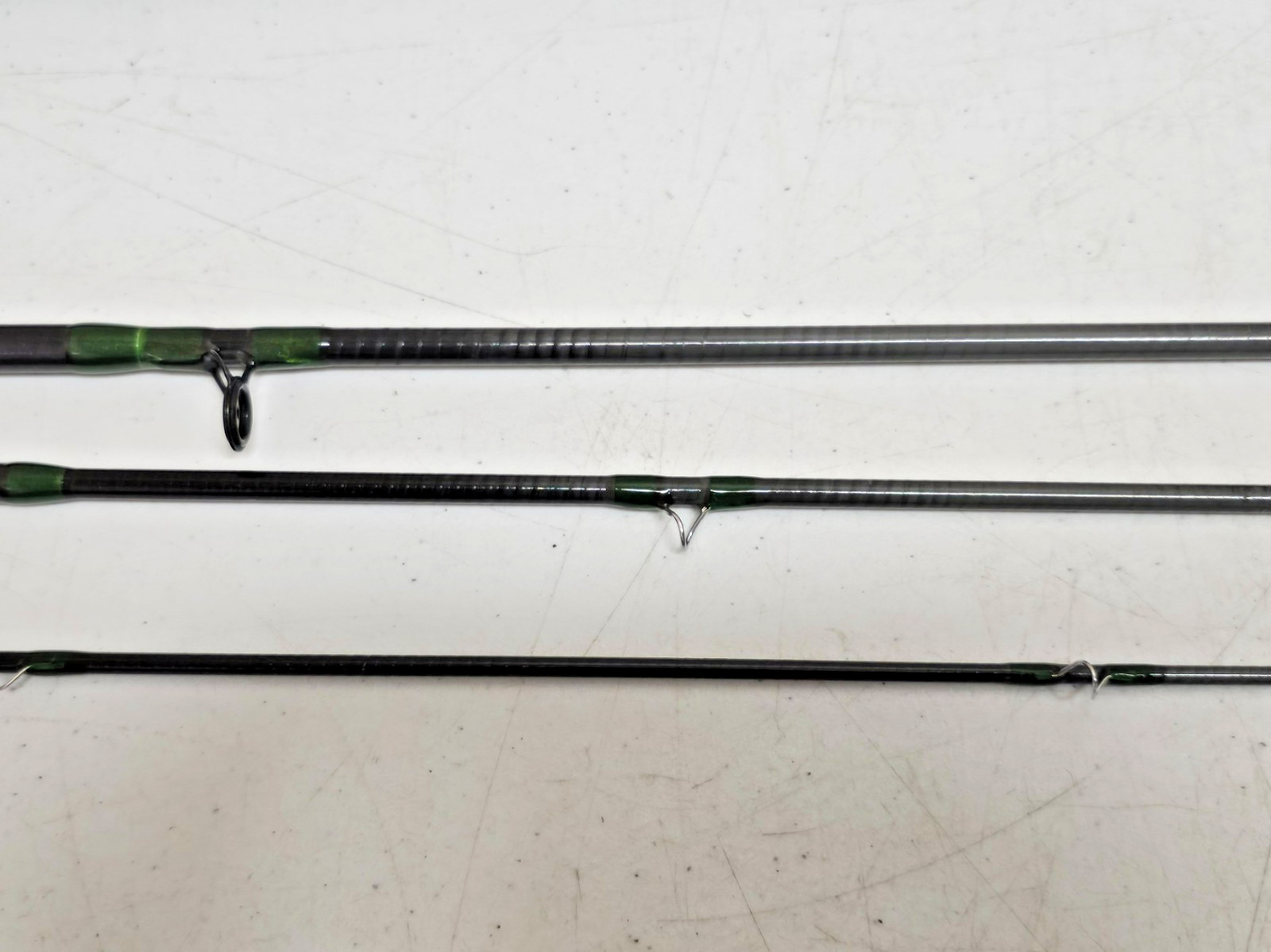 Orvis Graphite Fly Fishing Rod 8’6″ 6wt 4-Piece, green, gray