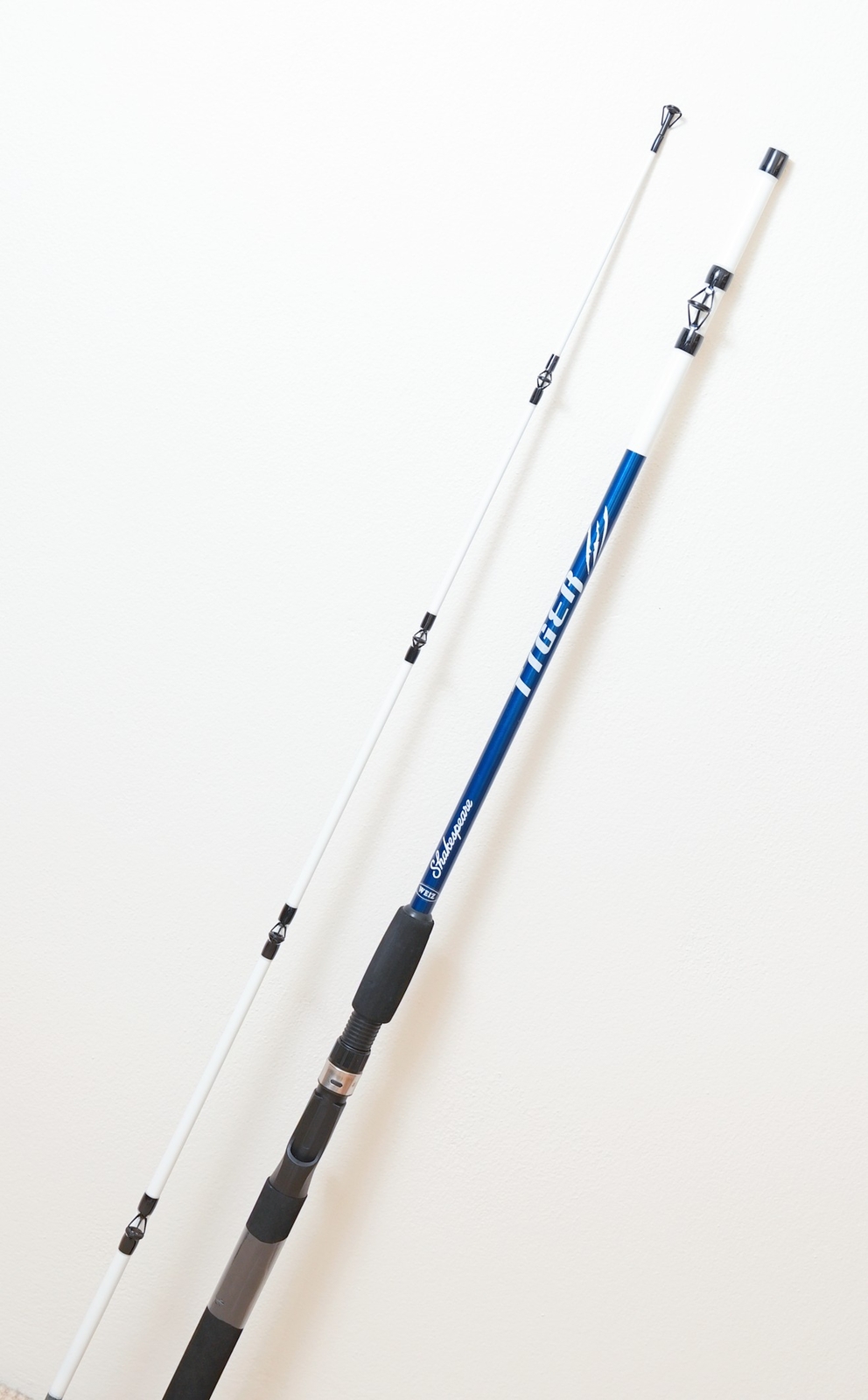 Shakespeare 6’6″ 8-15lb Casting Fishing Rod Baitcasting Spinning Beginner to Pro