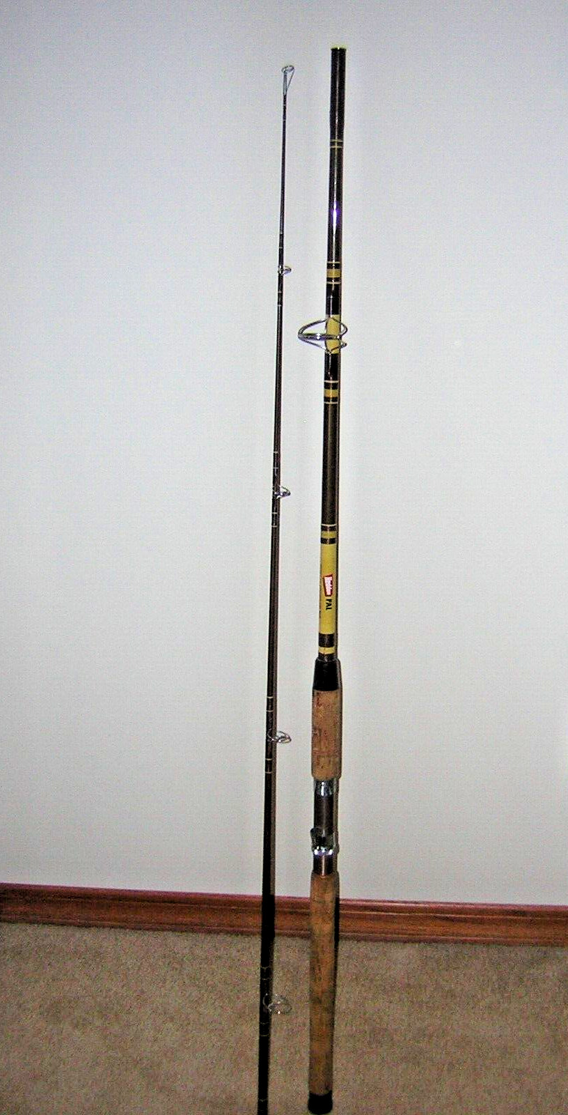 Vintage Heddon Pal Tubular Fiberglass MODEL 8510 Spinning Rod 2-piece & 8 1/2 ft