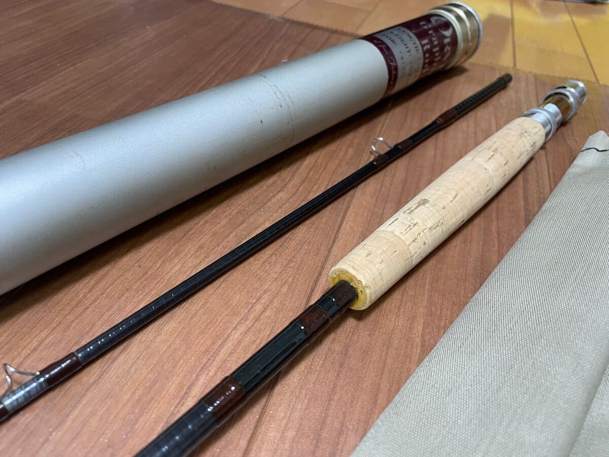Rare old Orvis graphite 9.1/2′ 3.5/8oz #8 Rivermaster Comes with case and bag