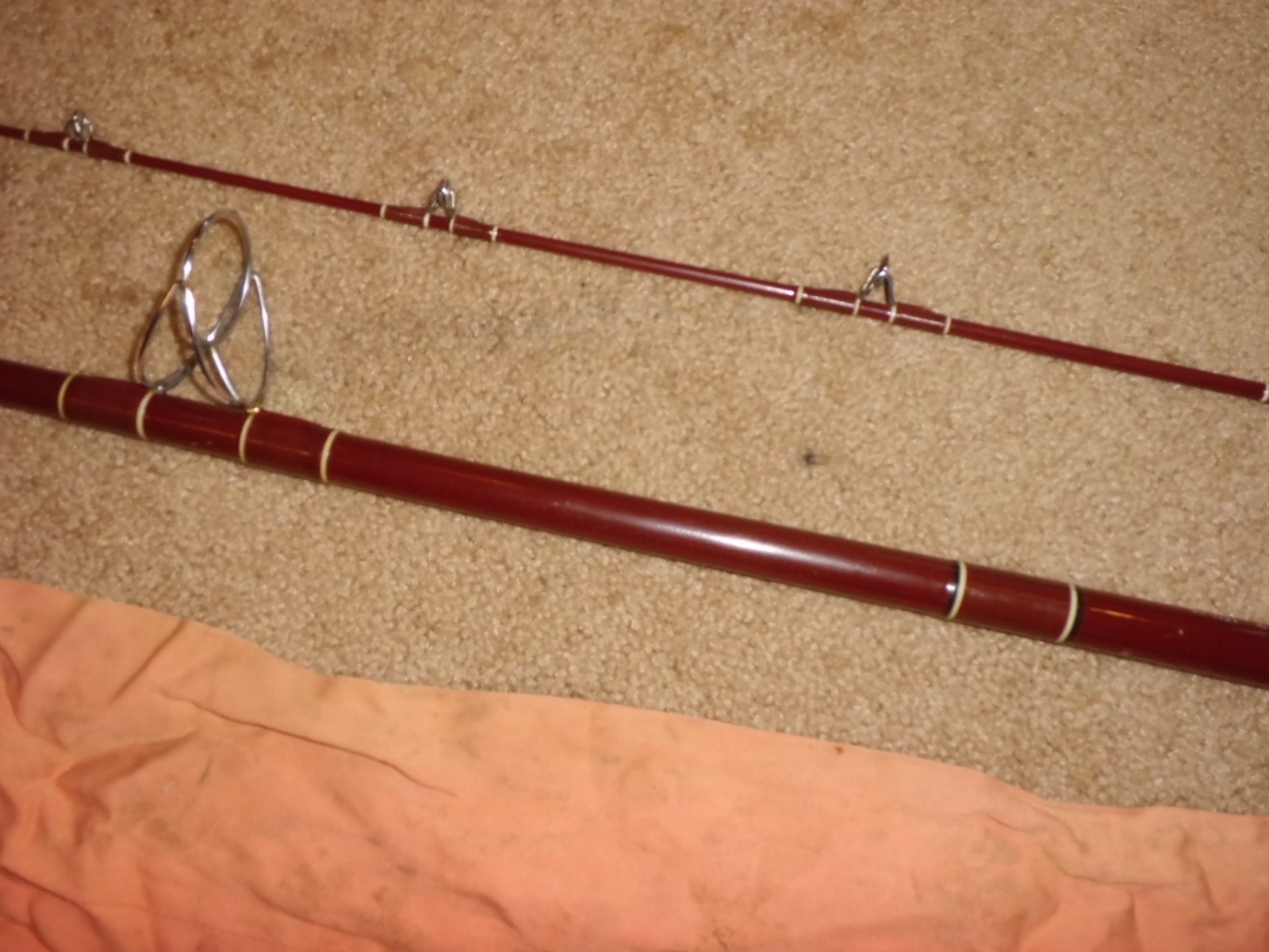 Vintage FENWICK Feralite PLB90 Surf Spinning 9′ Rod- 10-25 lb test- #K147849